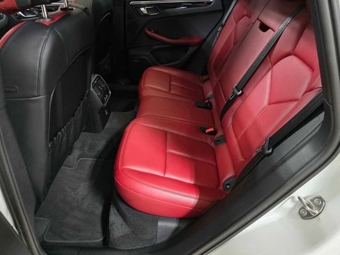 Used 2024 Porsche Macan image 20