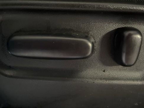 Used 2023 Toyota Tacoma TRD Sport w/ Technology Package image 13