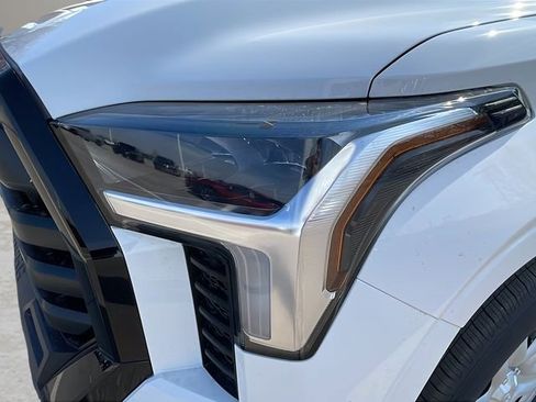 New 2026 Toyota Tundra SR image 9