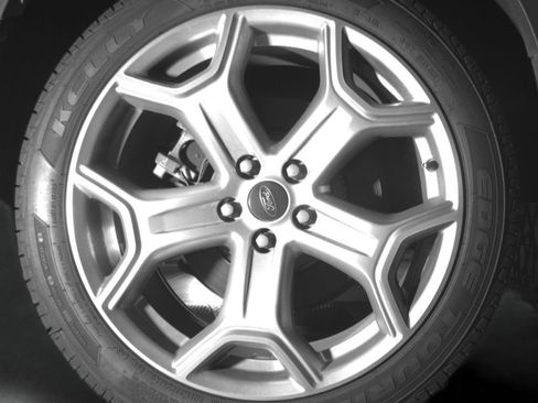 Used 2017 Ford Escape Titanium w/ Equipment Group 301A AWD/4WD image 13