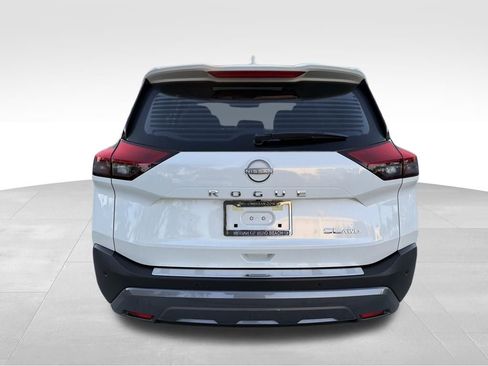 Used 2023 Nissan Rogue SL w/ SL Premium Package image 7