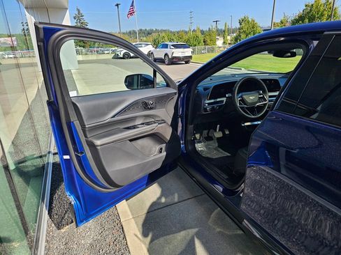 Certified 2024 Cadillac Lyriq Sport w/ LPO, Floor Liner Package AWD/4WD image 18