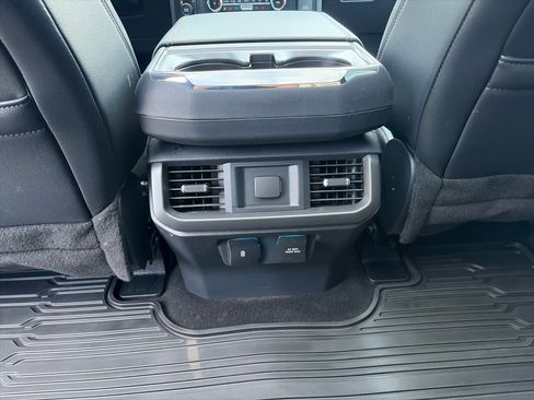 Used 2024 Ford F150 Lariat AWD/4WD image 13