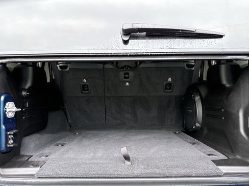 Used 2025 Jeep Wrangler Unlimited Sahara w/ Safety Group AWD/4WD image 30