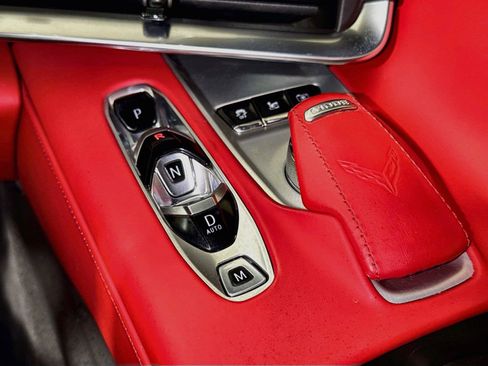 Used 2022 Chevrolet Corvette Stingray Premium Conv w/ Z51 Performance Package RWD image 15