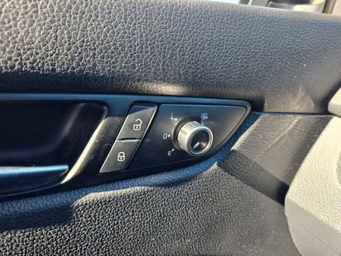 Used 2014 Volkswagen Passat 1.8T SEL Premium image 33