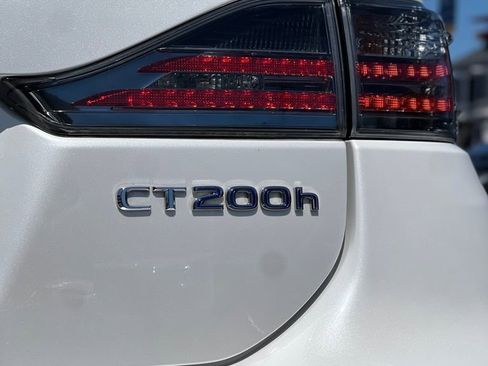 Used 2017 Lexus CT 200h w/ Accessory Package 2 image 10