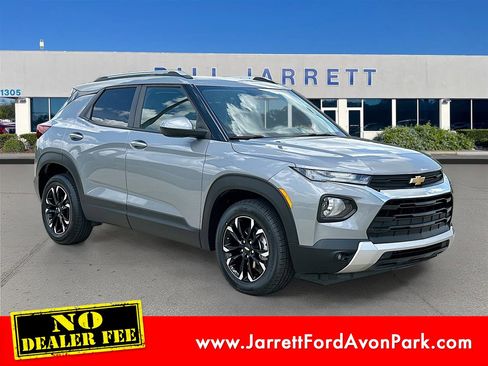 Used 2023 Chevrolet TrailBlazer LT FWD image 1