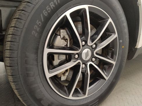 Used 2018 Dodge Journey SE w/ Popular Equipment Group image 31