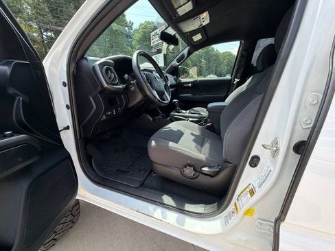 Used 2016 Toyota Tacoma TRD Sport w/ Towing Package AWD/4WD image 24