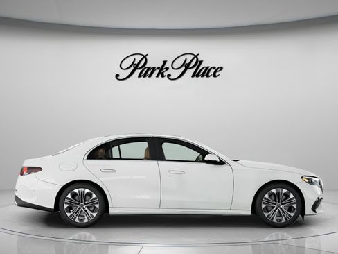 New 2026 Mercedes-Benz E 350 4MATIC Sedan image 25