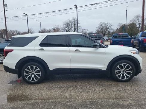 Used 2022 Ford Explorer ST w/ Premium Technology Package image 20