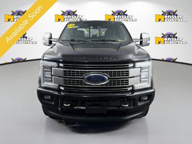 Used 2019 Ford F250 Platinum w/ Platinum Ultimate Package AWD/4WD image 2