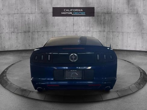 Used 2013 Ford Mustang Coupe RWD image 6