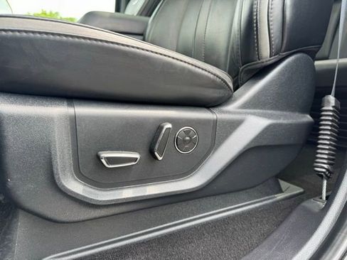 Used 2019 Ford F250 Platinum w/ Platinum Ultimate Package AWD/4WD image 11