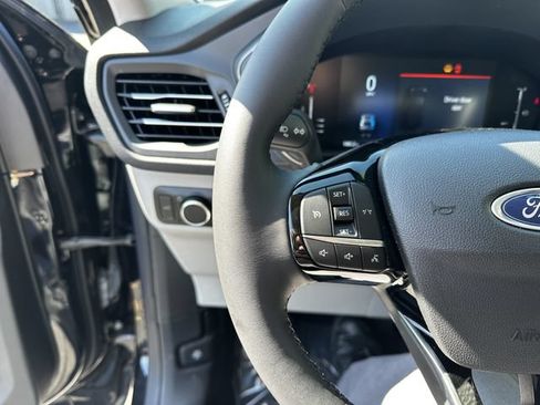 Certified 2023 Ford Escape Active AWD/4WD image 28