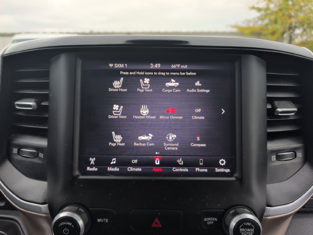 Used 2019 RAM 2500 Laramie w/ Black Appearance Package AWD/4WD image 23