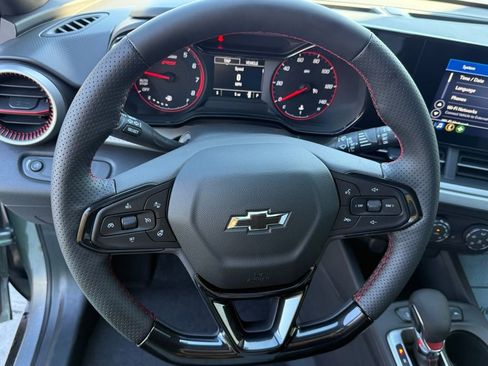 New 2026 Chevrolet Trax RS image 11