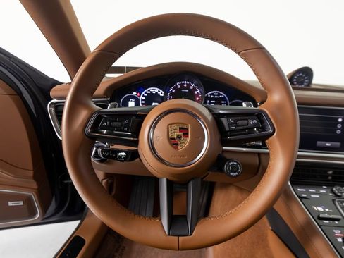 Certified 2023 Porsche Panamera 4 Platinum Edition AWD/4WD image 19