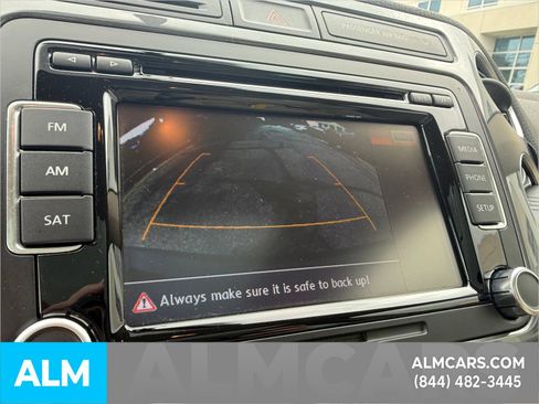 Used 2015 Volkswagen Tiguan SE FWD image 16