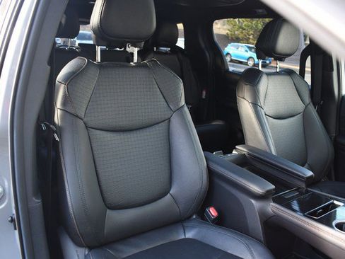 Used 2025 Toyota Sienna XLE Woodland Edition image 27