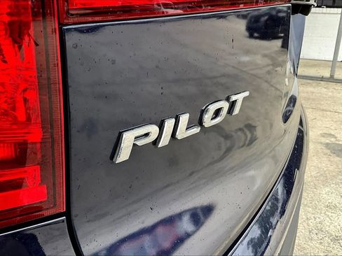 Used 2016 Honda Pilot LX image 21