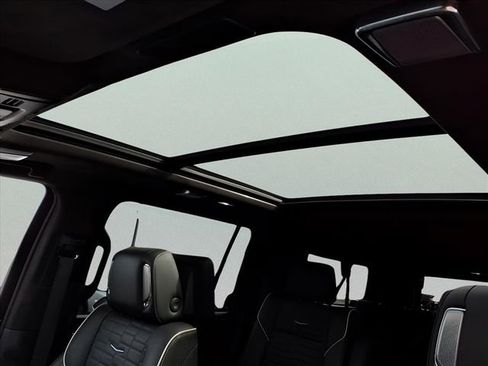Used 2023 Cadillac Escalade ESV Premium Luxury Platinum w/ LPO, Radiant Package image 16