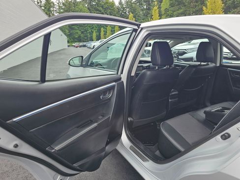 Used 2016 Toyota Corolla S FWD image 18