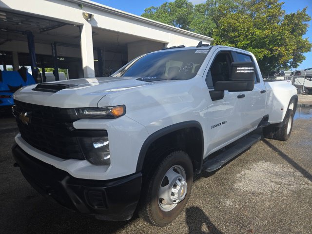 Used 2024 Chevrolet Silverado 3500 W/T AWD/4WD image 1