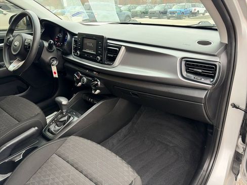 Used 2018 Kia Rio S image 11