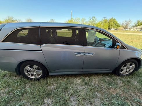 Used 2012 Honda Odyssey Touring Elite image 5