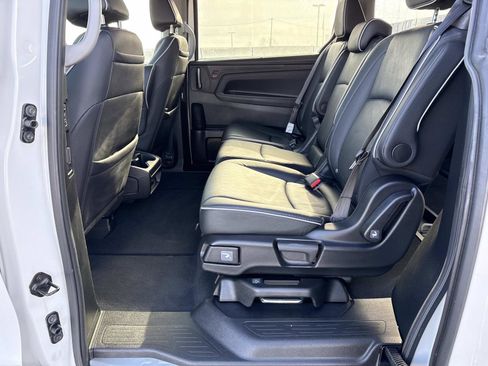 Used 2023 Honda Odyssey Elite image 23