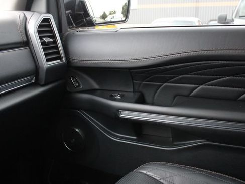Used 2021 Ford Expedition Platinum AWD/4WD image 21