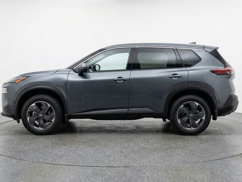 Used 2025 Nissan Rogue SV image 5