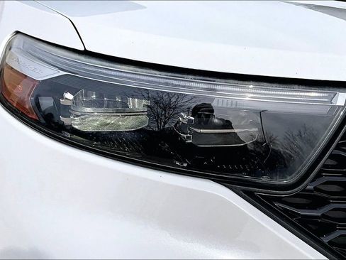 Used 2020 Ford Explorer ST w/ Premium Technology Package image 31