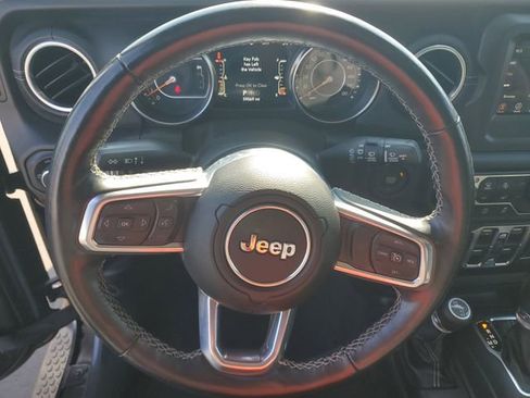 Used 2021 Jeep Wrangler Unlimited Sahara w/ Dual Top Group AWD/4WD image 14