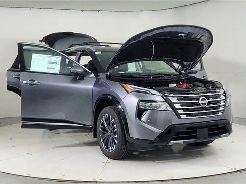 New 2026 Nissan Rogue Platinum w/ Platinum Premium Package image 9