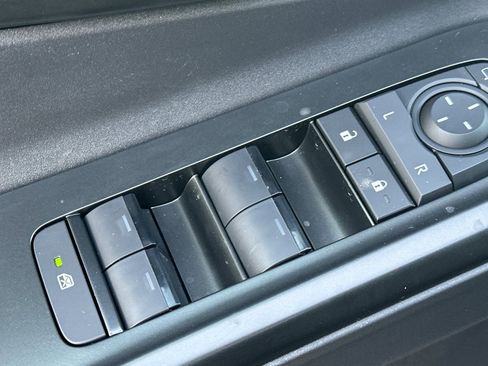 New 2026 Toyota bZ XLE Plus image 12