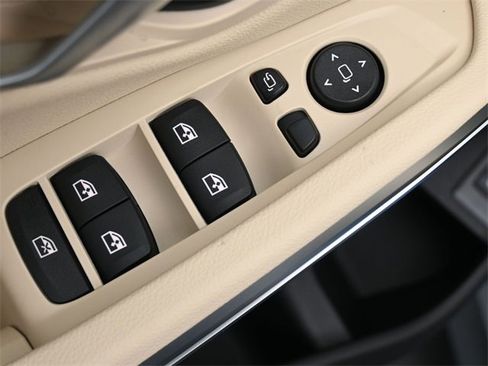 New 2026 BMW 330i Sedan w/ Premium Package image 13