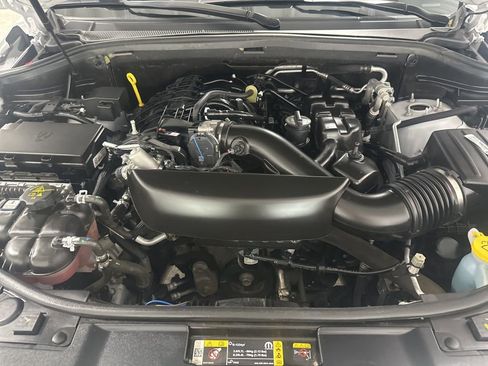 Used 2023 Dodge Durango GT image 11