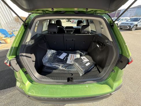 New 2026 Volkswagen Taos SE AWD/4WD image 23