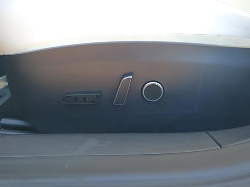 Used 2023 Tesla Model 3 Standard Range RWD image 18