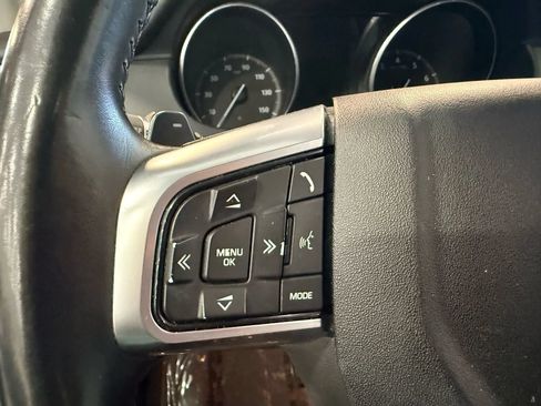 Used 2017 Land Rover Discovery Sport SE AWD/4WD image 21