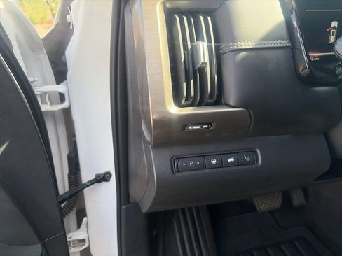Used 2023 Nissan Pathfinder Platinum w/ Cargo Package AWD/4WD image 41