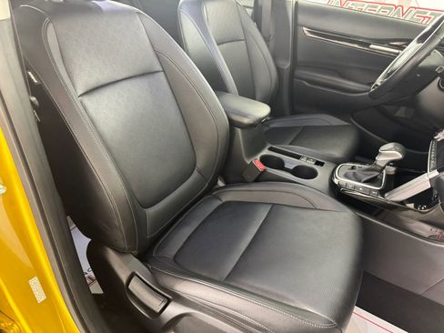 Used 2023 Kia Seltos SX w/ SX Sunroof Package image 35