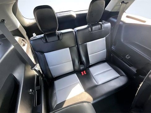 Certified 2022 Ford Explorer XLT w/ Equipment Group 202A image 28