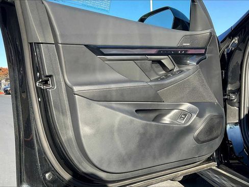 Used 2024 BMW i5 eDrive40i w/ Premium Package image 26