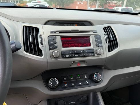 Used 2011 Kia Sportage LX w/ Convenience Pkg FWD image 20