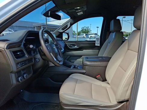 Used 2022 Chevrolet Tahoe LT w/ Luxury Package RWD image 13