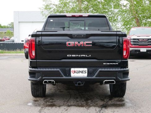 Used 2022 GMC Sierra 1500 Denali w/ Denali Reserve Package AWD/4WD image 9